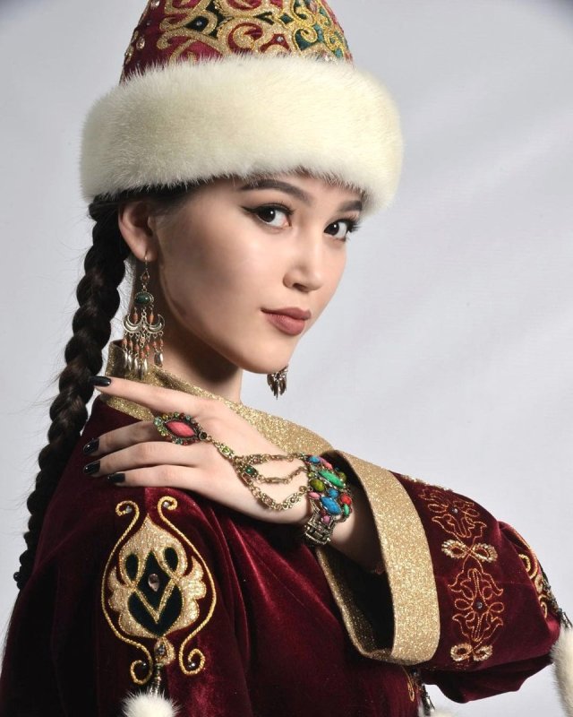 Казахские платья для женщин