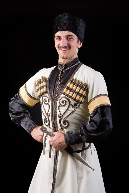 Лезгинский национальный костюм лезгин