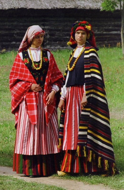 Нац костюм Люксембурга
