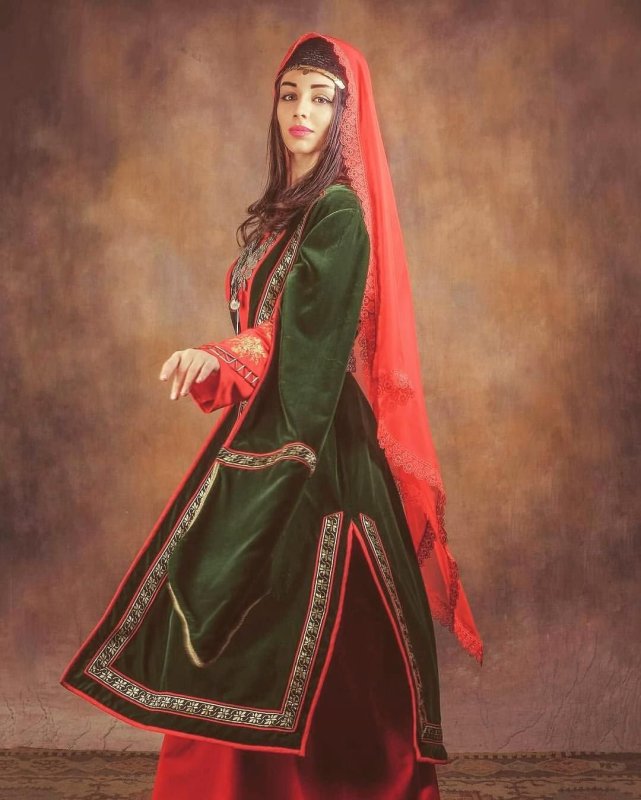 Платья в стиле Османская Империя Bindalli