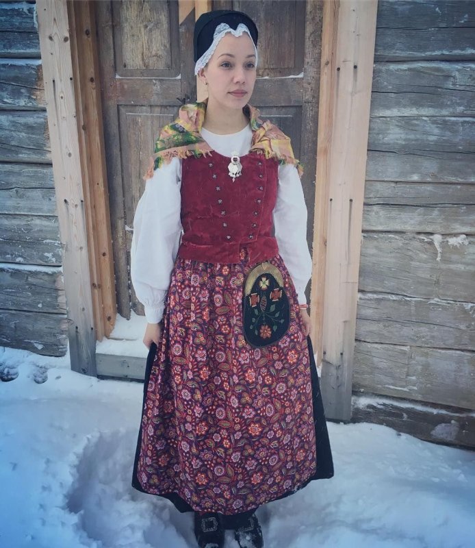 Нац костюм Швеции
