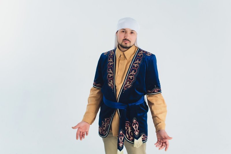 Национальный одежда Сагдиев г