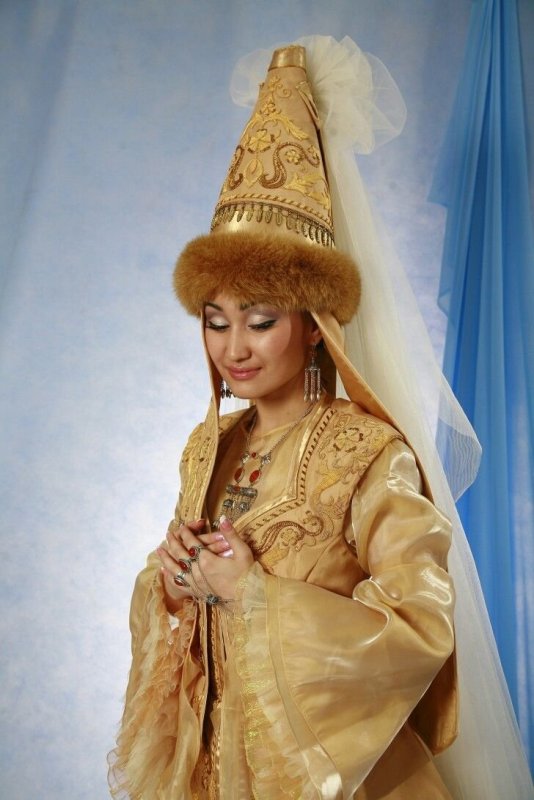 Казахский костюм