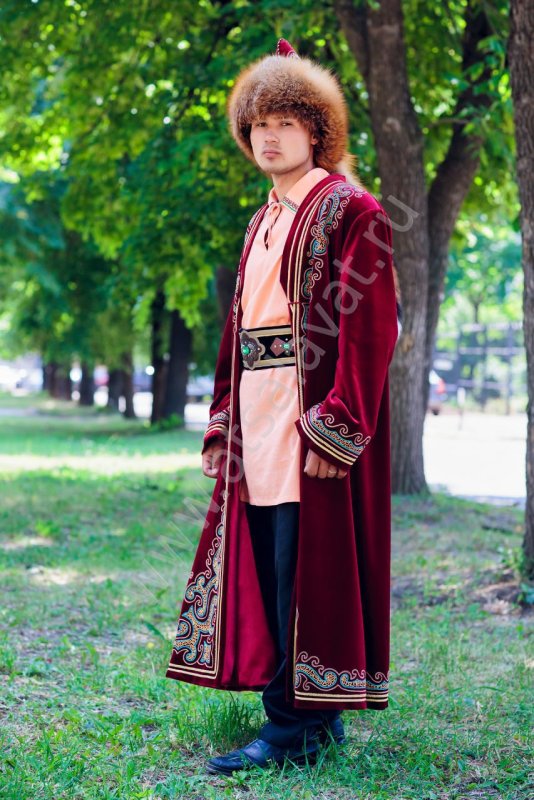 Киргизия народный костюм