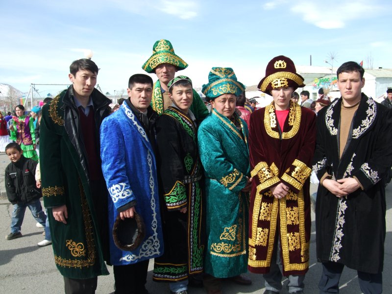 Казахский костюм женский