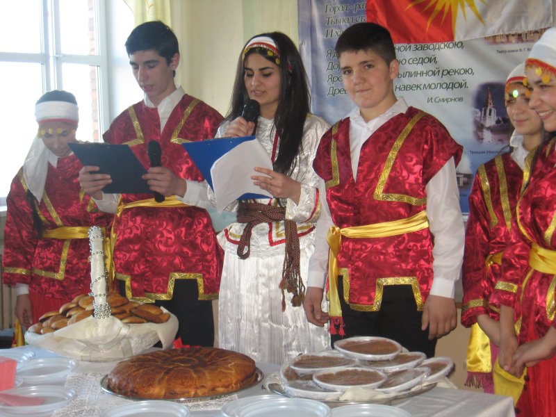 Тараз армянский национальный костюм