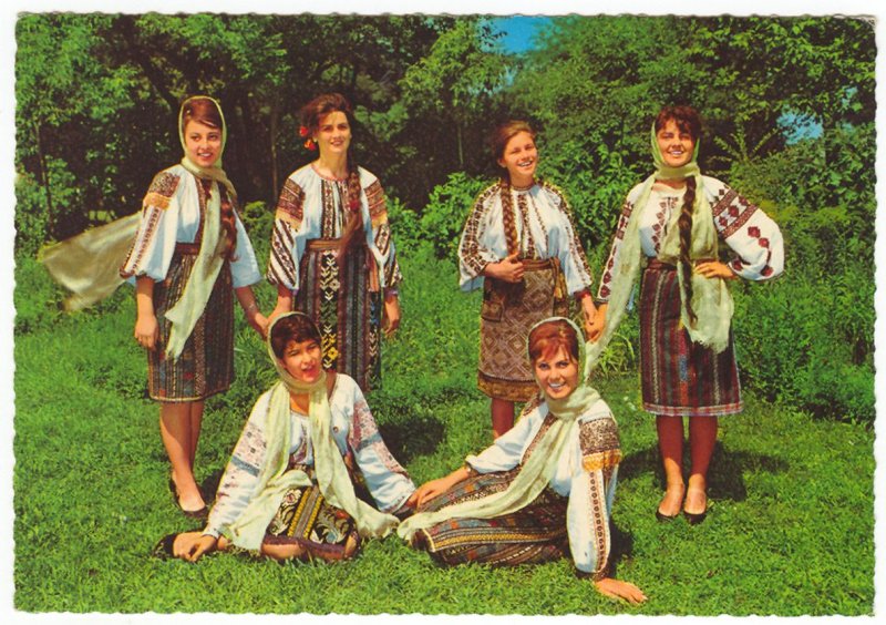 Румынские костюмы и песни