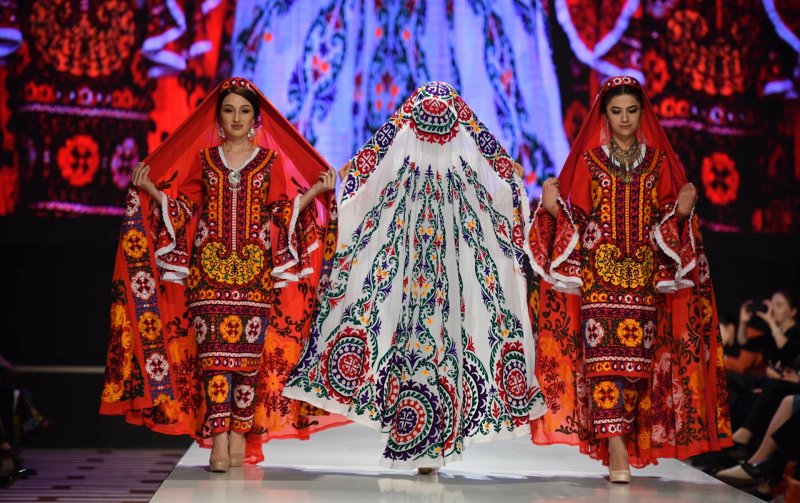Узбекский костюм женский