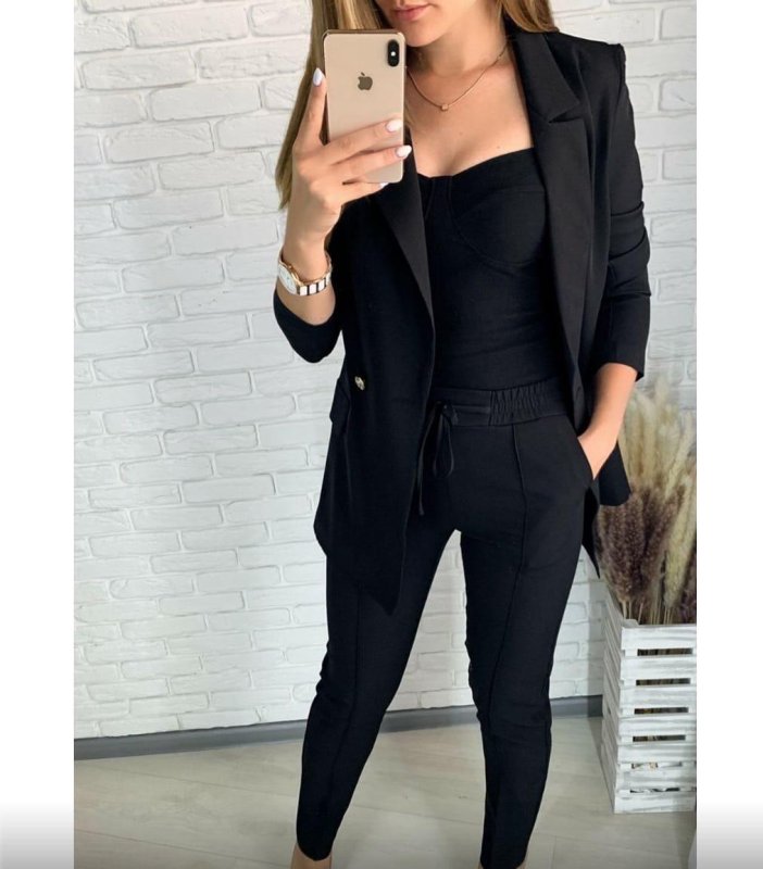 Vela Moda брючный костюм цвет электрик