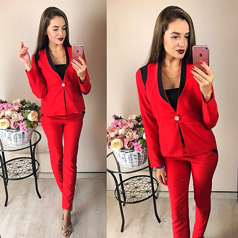 Лавандовый брючный костюм женский блондинка