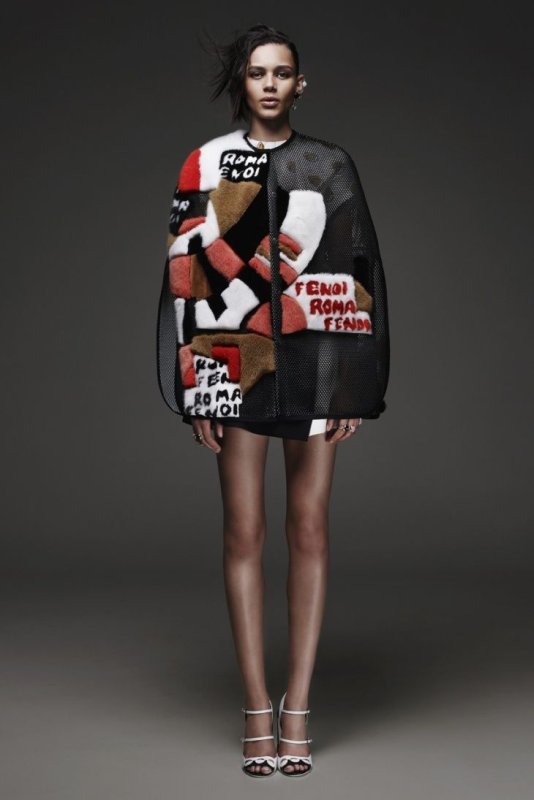 Fendi шмотки