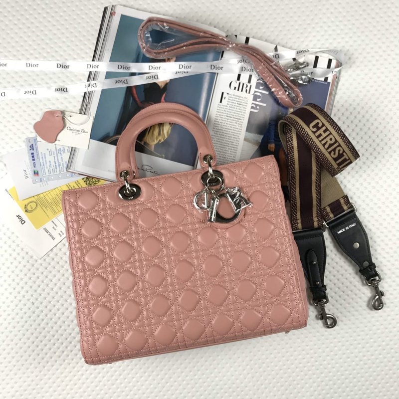 Сумочки Кристиан диор Lady Dior
