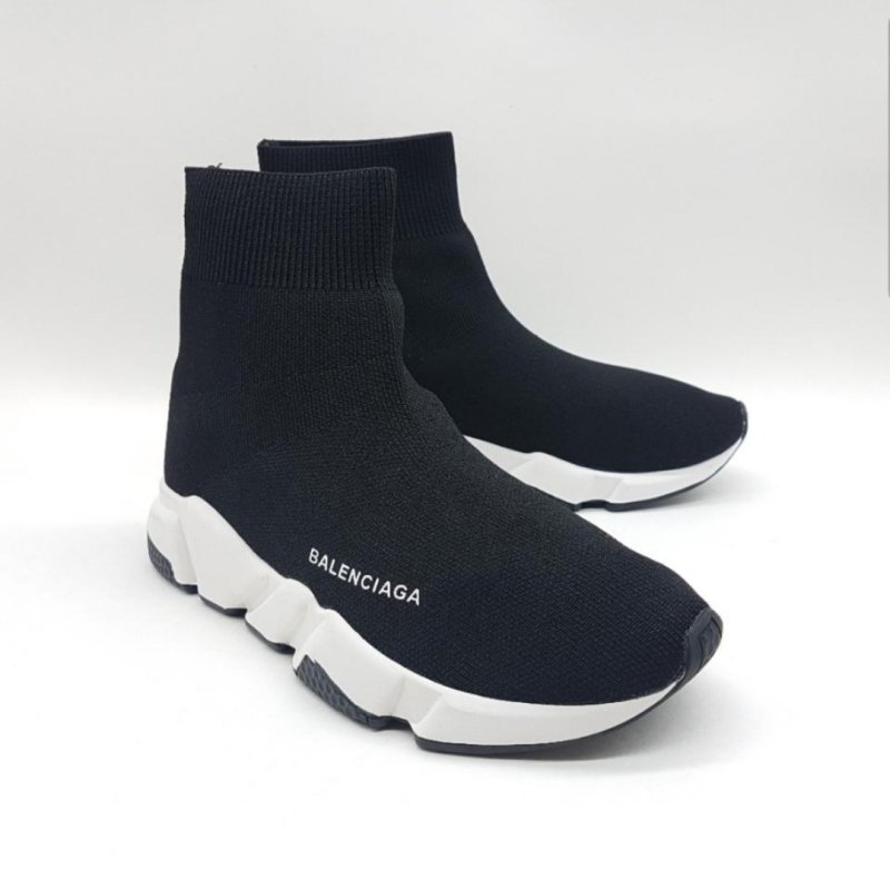 Баленсиага кроссовки Triple s