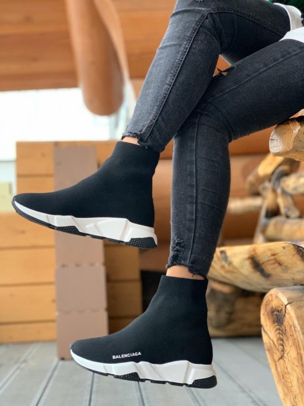Кроссовки Balenciaga Triple s женские