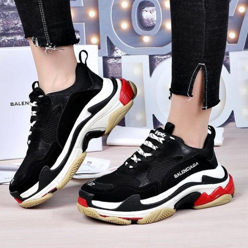 Баленсиага кроссовки Triple s