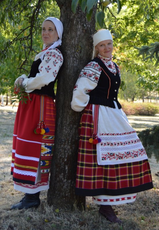 Белорусский национальный костюм женский