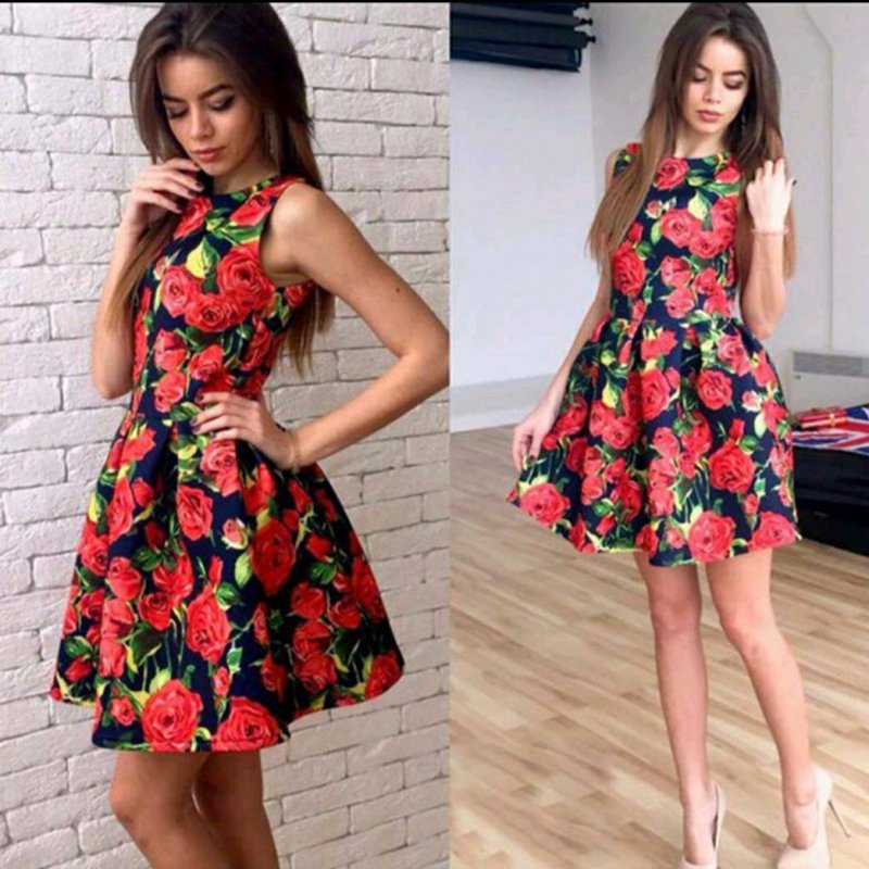 Летнее платье с цветами