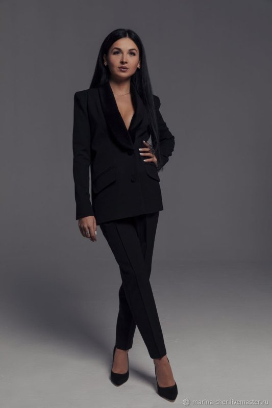 Бархатный костюм брючный Donna Karan