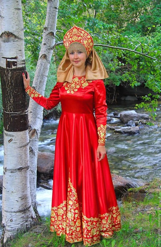 Платье в русском стиле