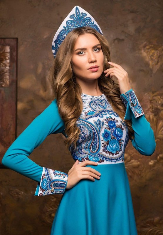 Современные русские платья