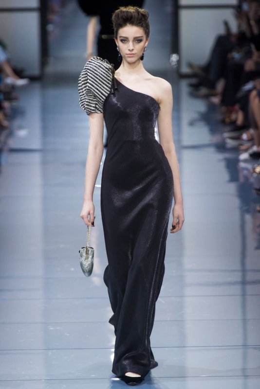 Платья вечерние Emporio Armani