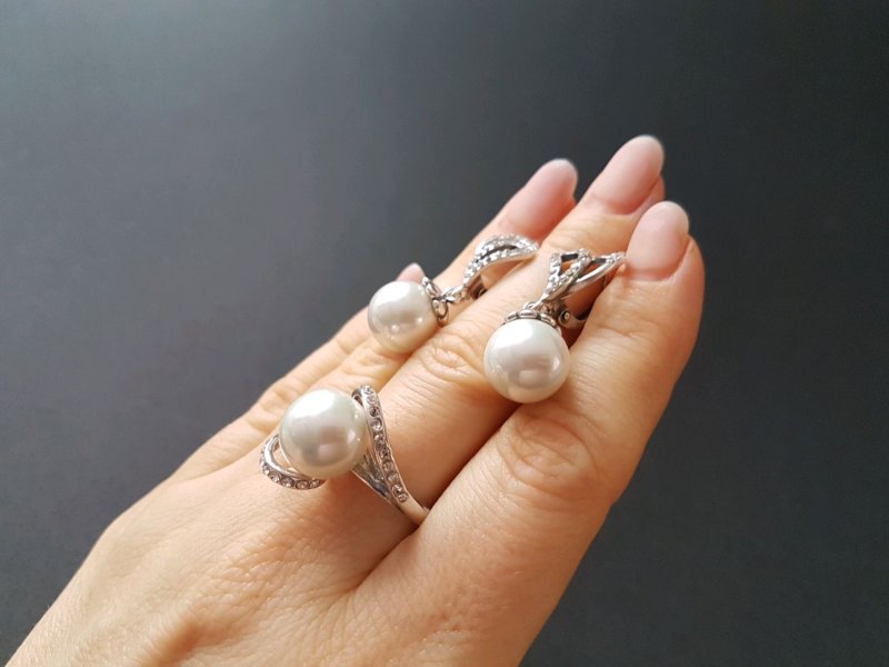 Серьги с розовым кварцем