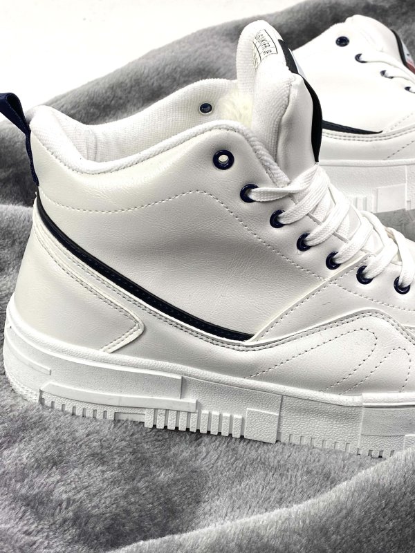 Alexander MCQUEEN кроссовки зимние