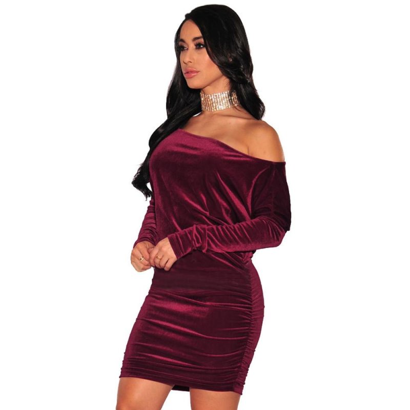 Платье бархатное черное Vera Moda