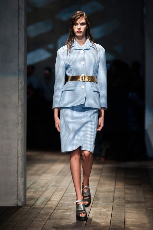 Prada 2017 Весна лето