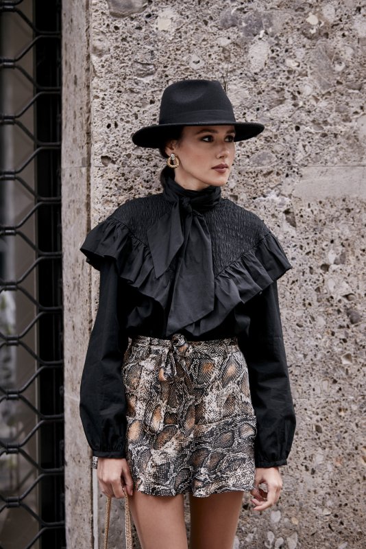 Красное пальто streetstyle 2020