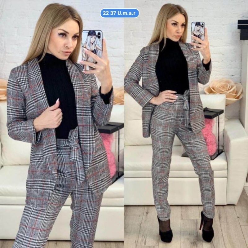 Стильные женские костюмы