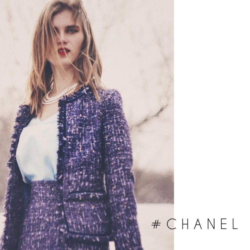 Твидовый костюм Chanel