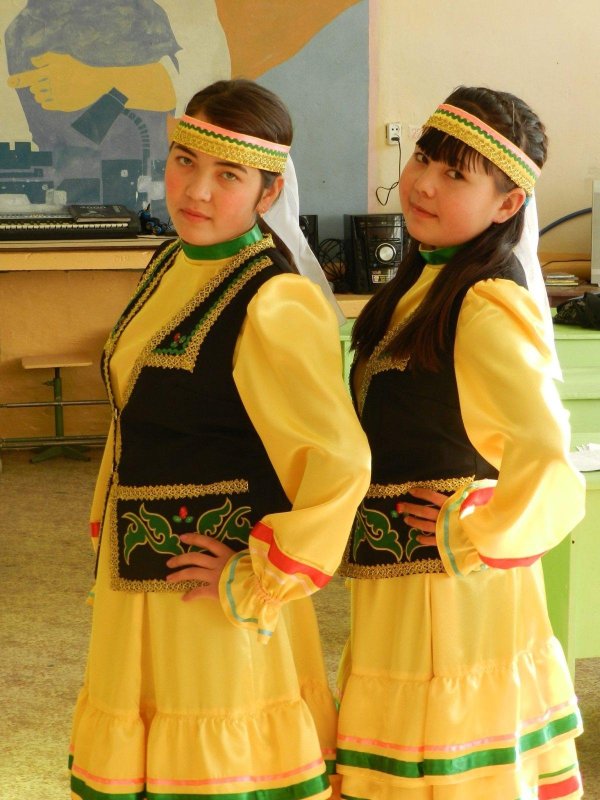 Башкирский национальный костюм детский