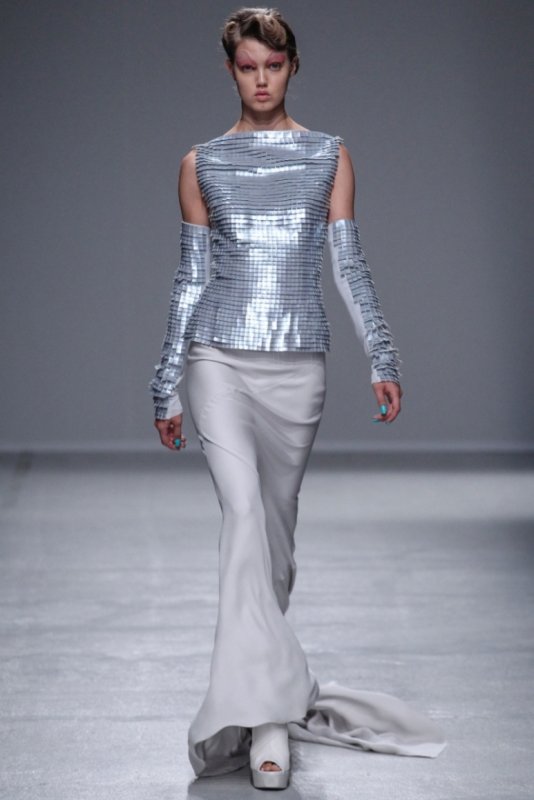 Iris van Herpen дизайнер