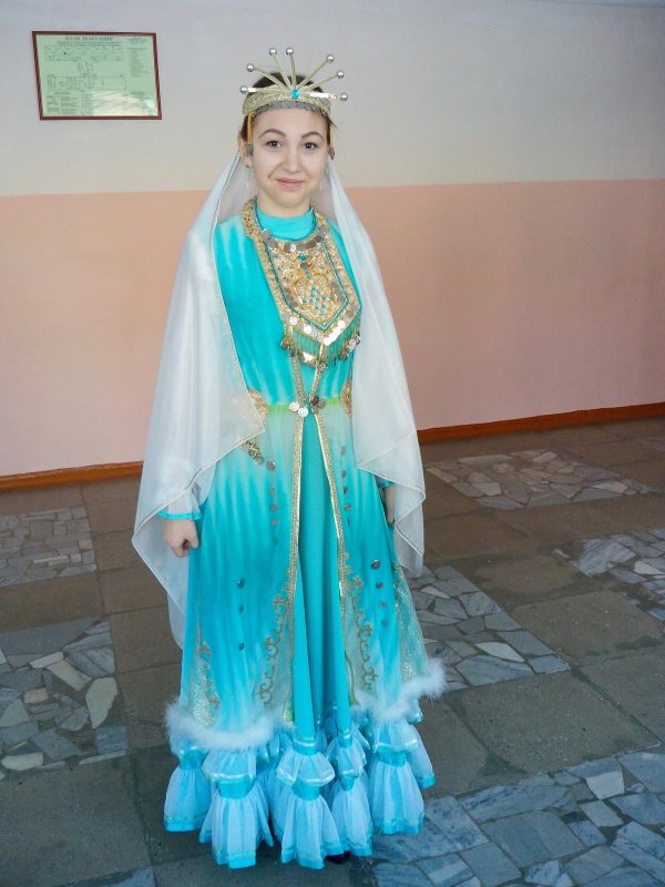 Башкирский национальный зимний костюм женский