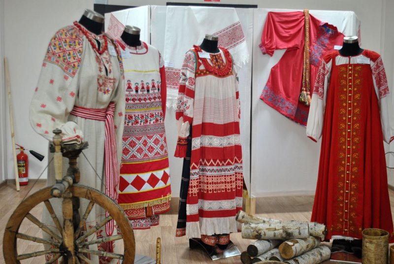 Глебушкин Архангельский народный костюм