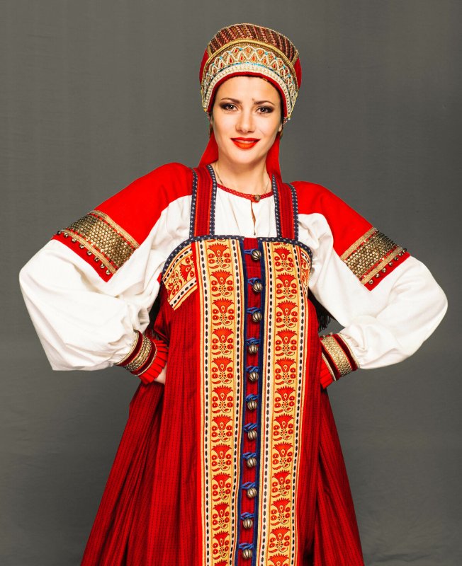 Народные костюмы