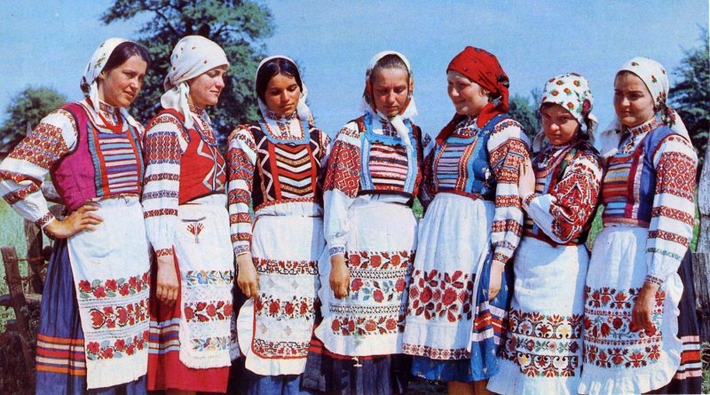 Белорусский национальный костюм женский