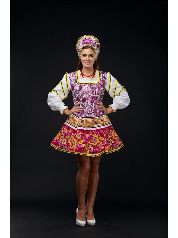 Русский народный сарафан с кокошником