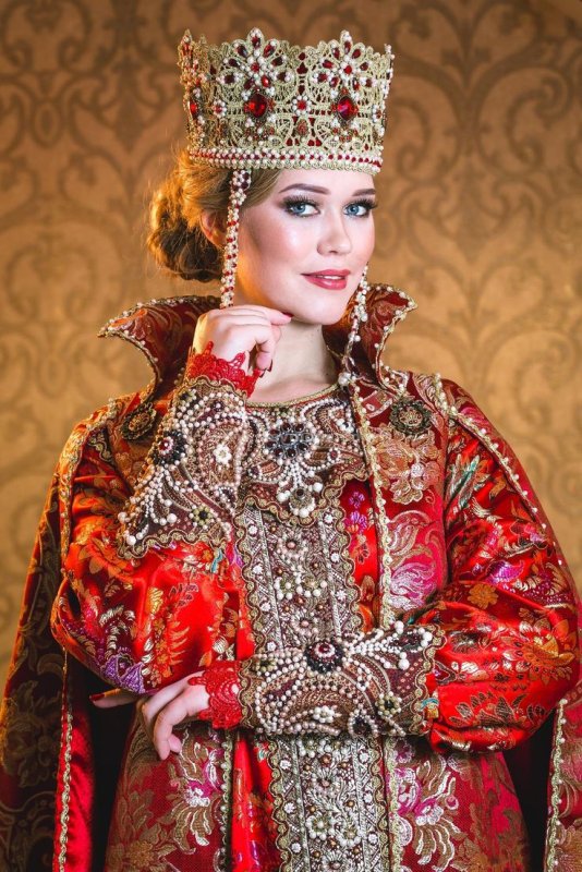 Красавица в кокошнике