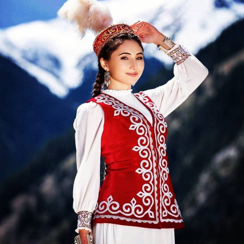 Казахский костюм женский
