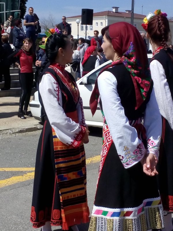 Болгарская одежда