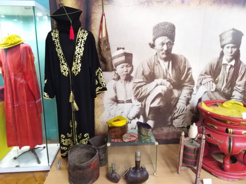 Калмыцкий костюм мужской