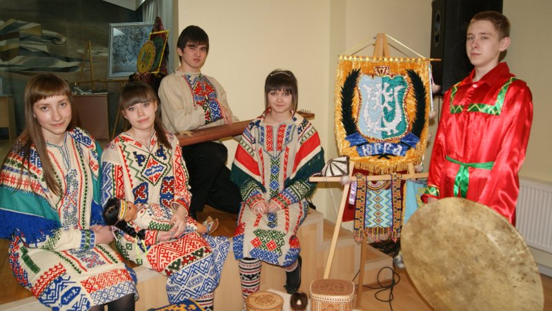 Национальная одежда манси