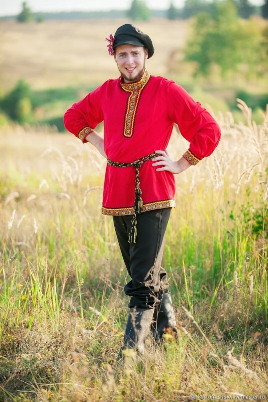 Руский народныймкостюи м