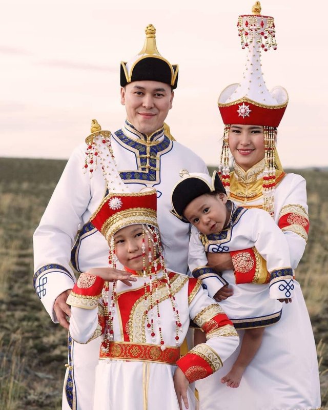 Тувинский костюм