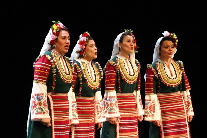 Национальный костюм Болгар и македонцев