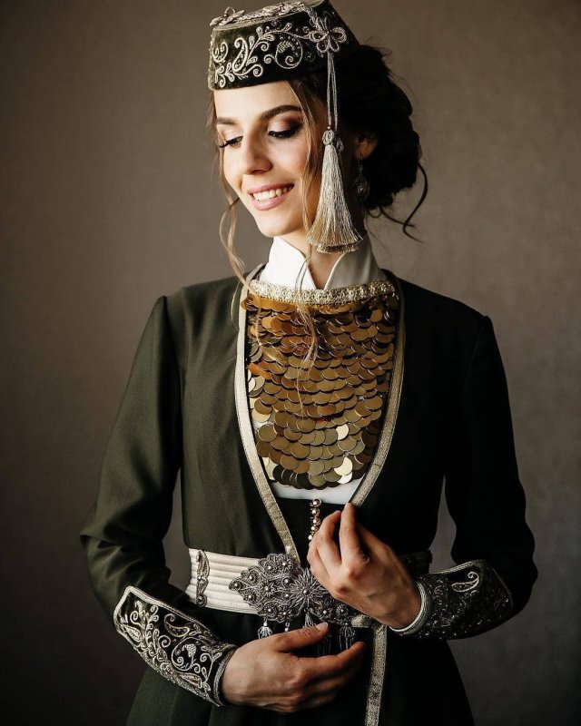 Ава Сейтумерова, победительница конкурса «Крымская красавица – 2015»