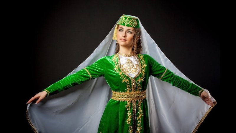Элина Сосновская певица Крымская татарка