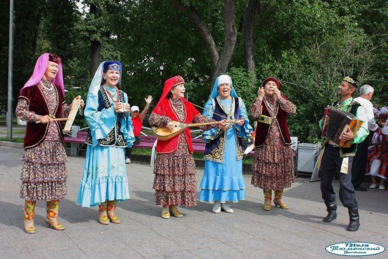 Национальная одежда сибирских татар